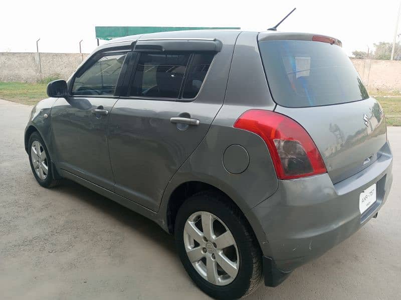 Suzuki Swift 2012 16