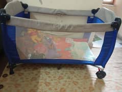 Play pen Baby cot