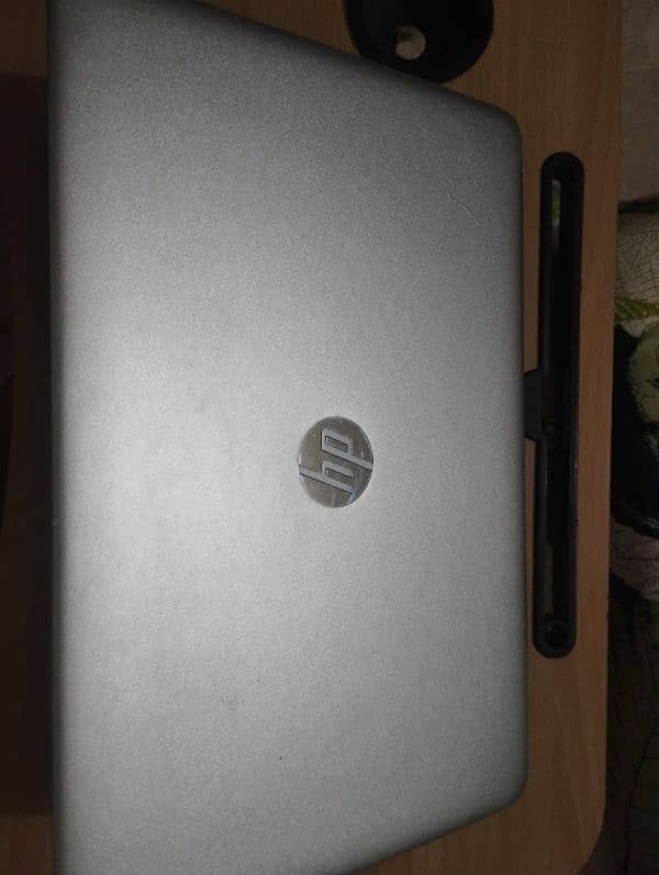 HP core i7 Elite book 1