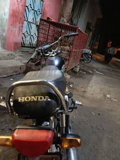 Honda CD-70 2021