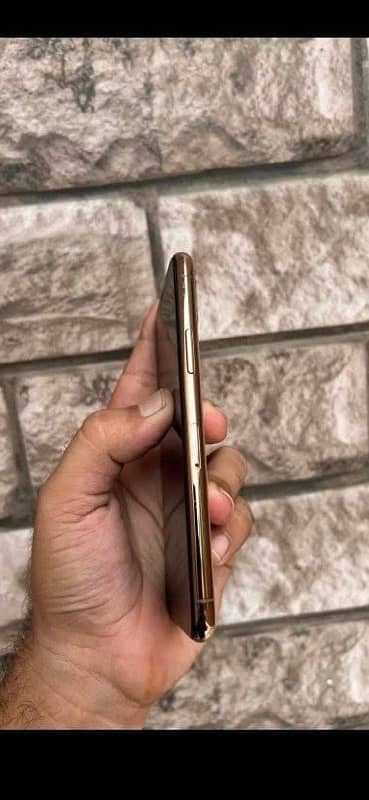 I phone 11 pro 256 gb factory unlock 5