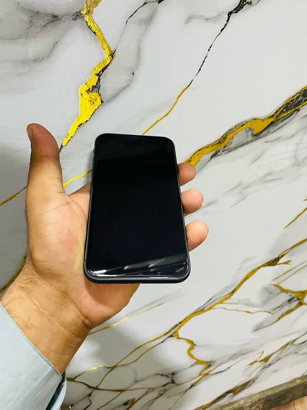 iphone 11 factory unlock non pta 128 gb 3