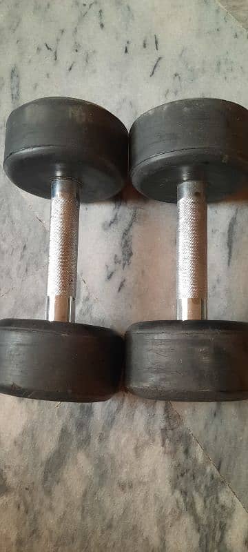 5kg new dumbbells with 2kg used 3