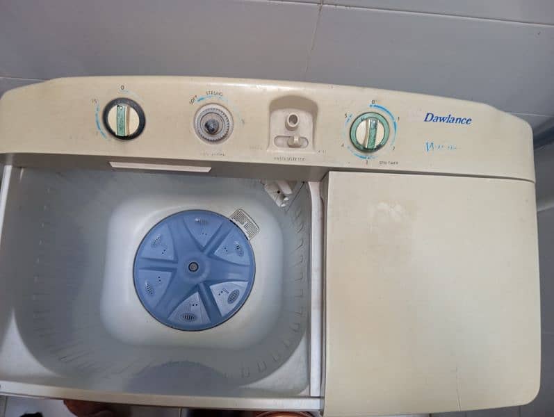 10kg Dawlance washing machine 1