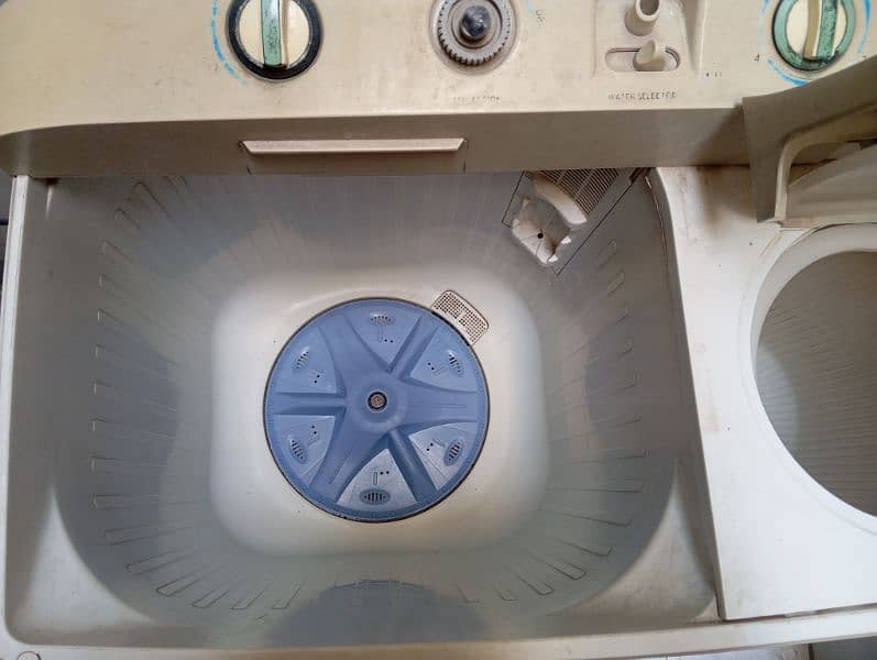 10kg Dawlance washing machine 3