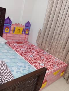 Kids bed