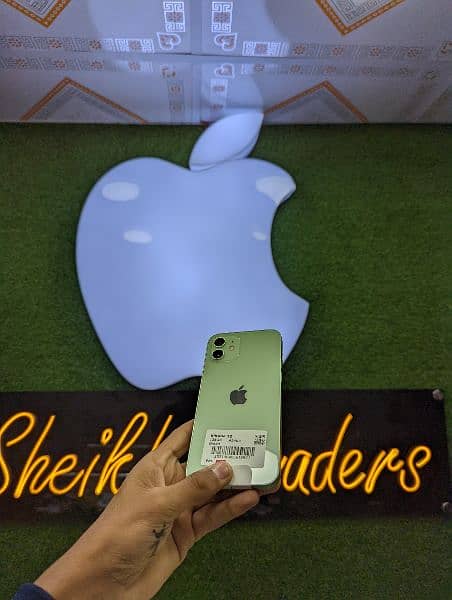 Iphone 16 128 GB Non PTA / Iphone 12 PTA 1