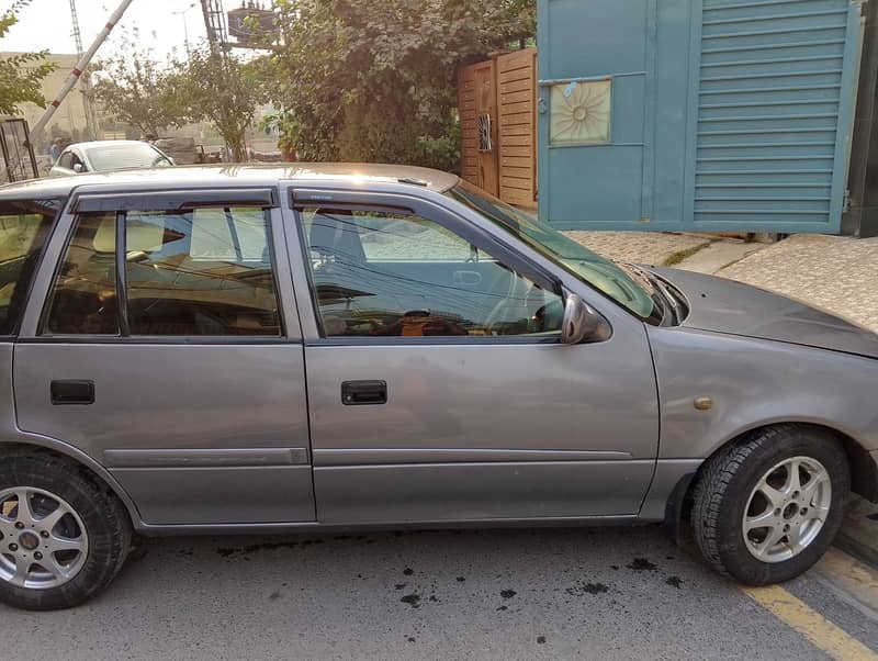 Suzuki Cultus VXR 2017 2