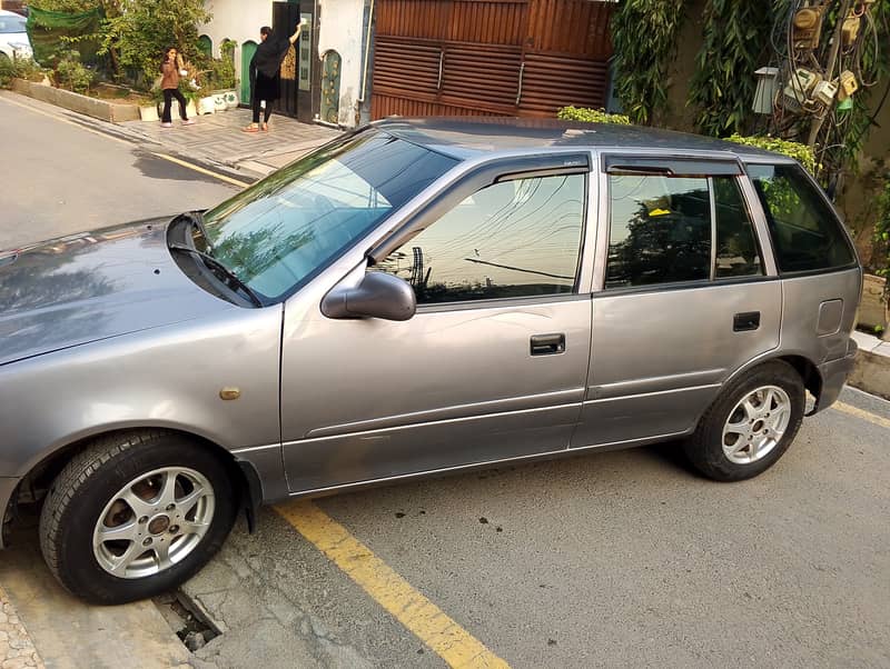 Suzuki Cultus VXR 2017 3