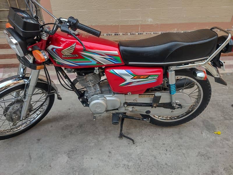 2023 model Honda 125 1