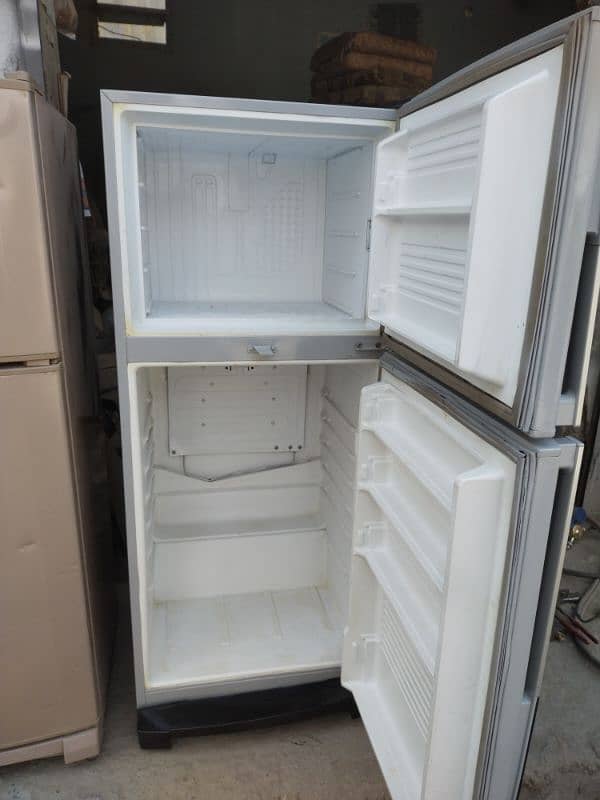 Dawlance refrigerator/fridge good condition 1