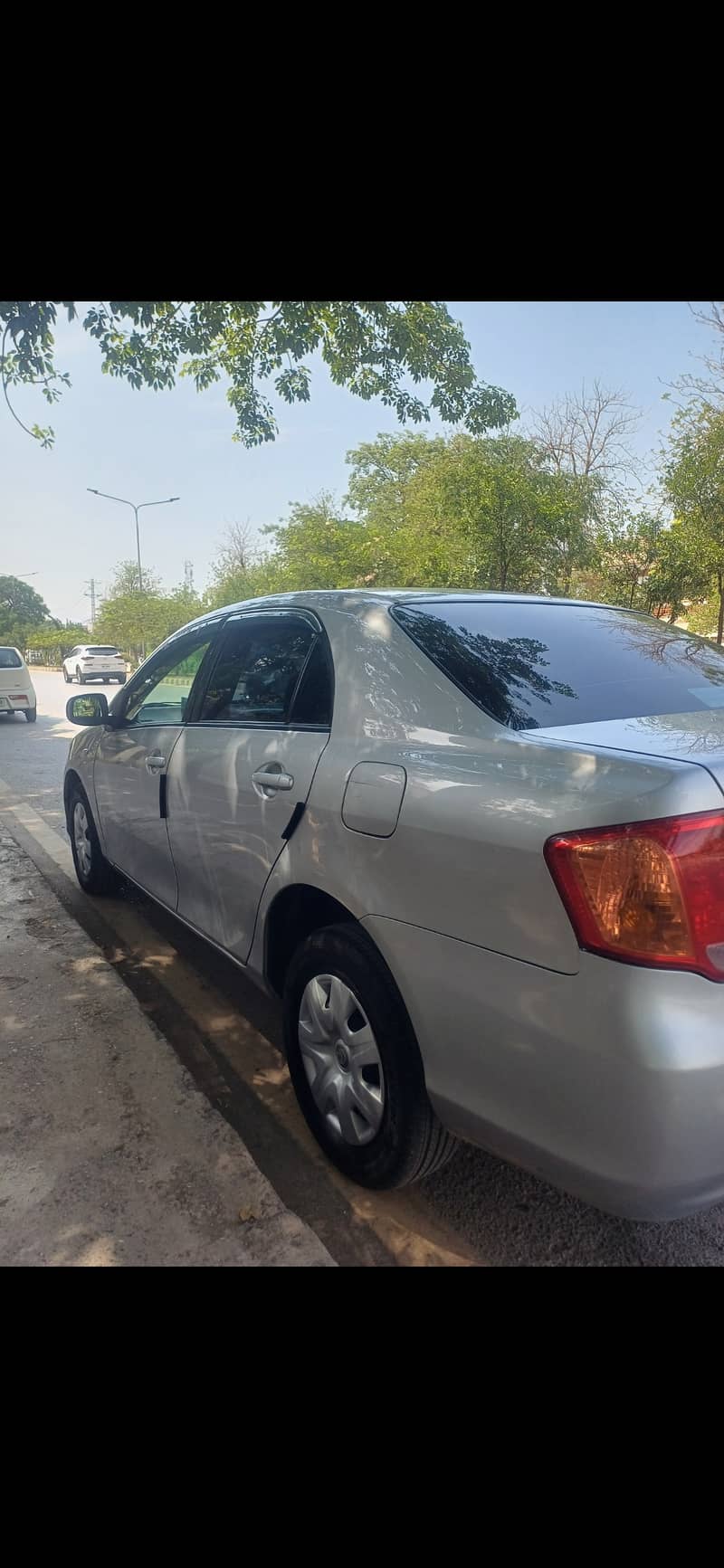 Corolla axio 2007 model 2013 import 3 pice Touching 2