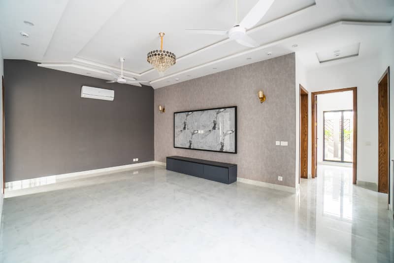 Fully Basement 1 Kanal House Nearby KFC in DHA Phase 6 For Sale 22