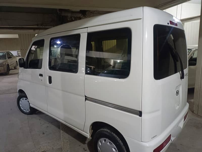 Daihatsu Hijet 2015 4