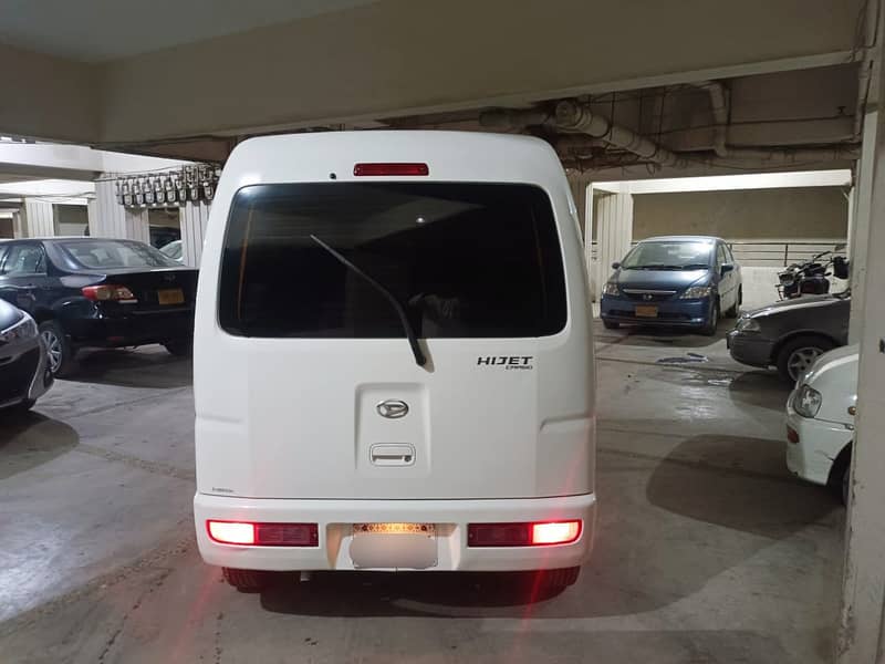 Daihatsu Hijet 2015 5