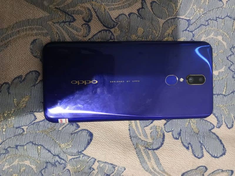 Oppo f11 8+ 256 0