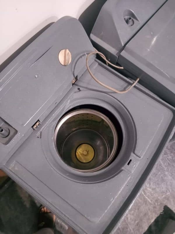 Washing Machine and Dryer for Sale 5