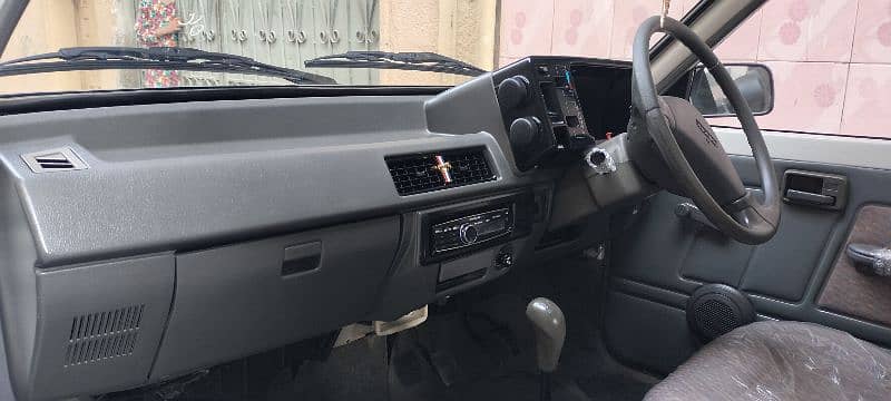 Suzuki Mehran VXR 2016 14