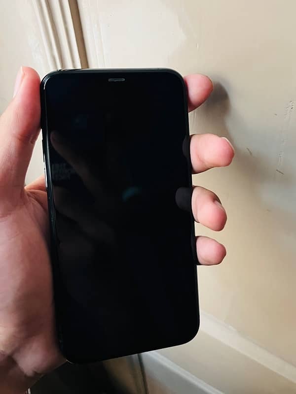 Iphone 11 pro waterpack/Airtight 10/9.5 condition non active 12 13 14 4