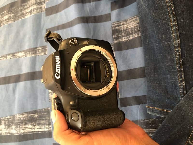 Canon 1300D 6