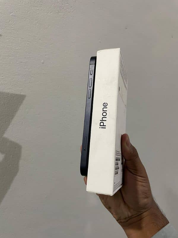 iPhone 12 64Gb non pta factory unlocked 4