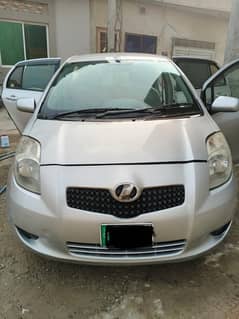 Toyota Vitz 2012