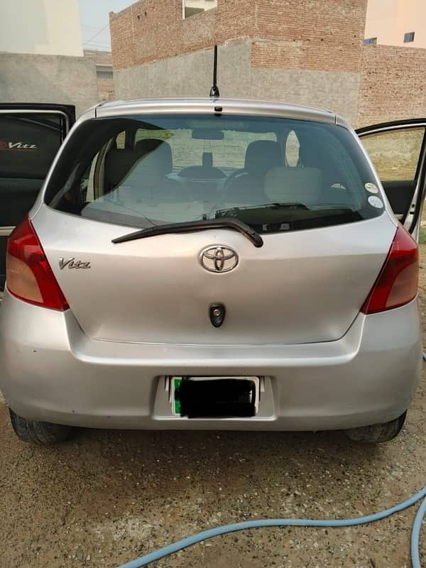 Toyota Vitz 2012 7