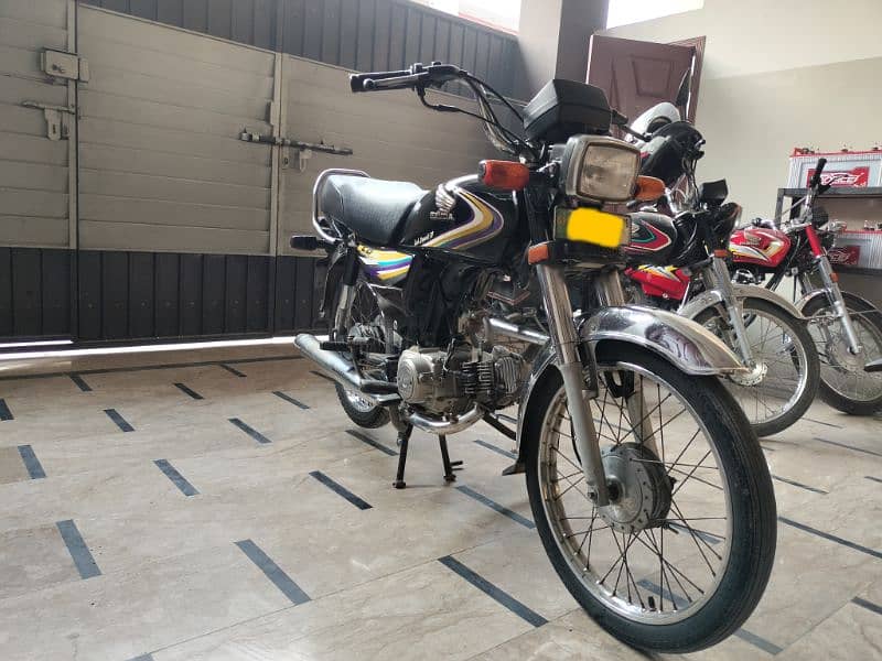 Honda CD-70 - 2015 model 2