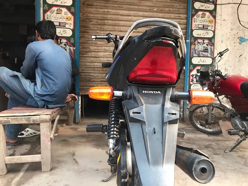 Honda CB125F Self Start 2019 Model 7