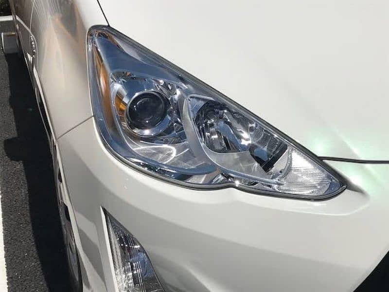 Toyota Aqua Headlights 0