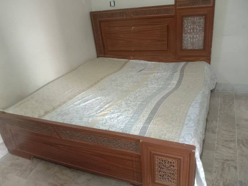 bed and almari room furniture 4