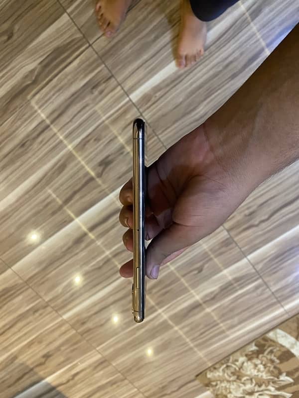 iPhone xs max 256 pta 5