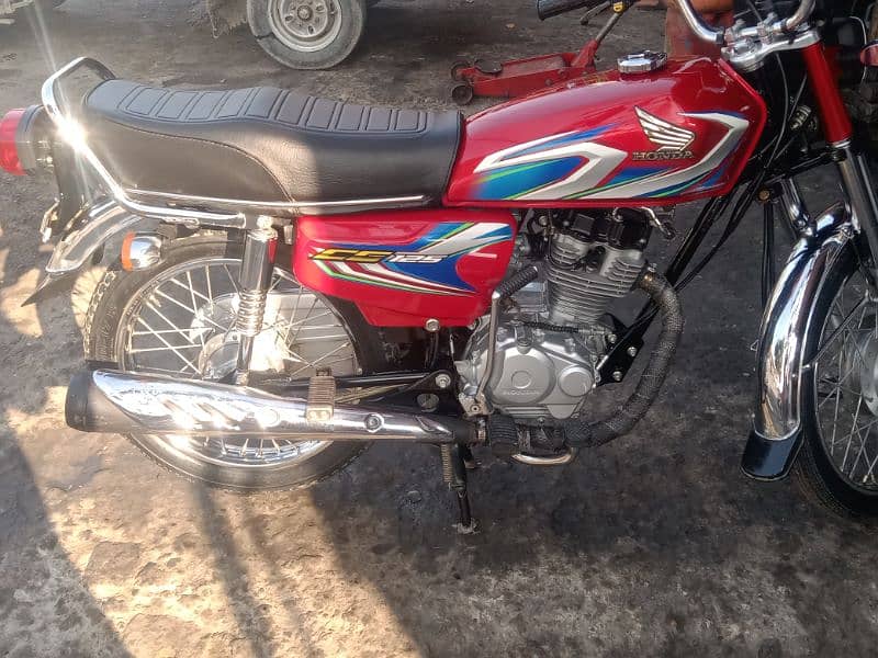 Honda 125 Rawalpindi number Good Condition 1