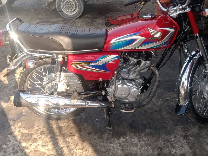 Honda 125 Rawalpindi number Good Condition 2