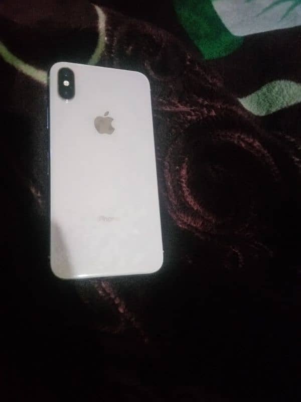 I phone x white 7