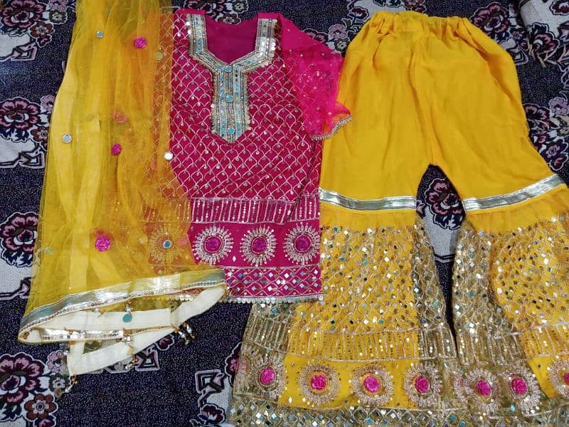 Mehndi outfit 0