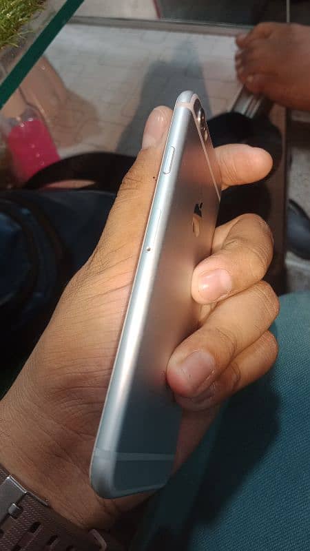 iphone 6 128 gb Non pta good condition 4