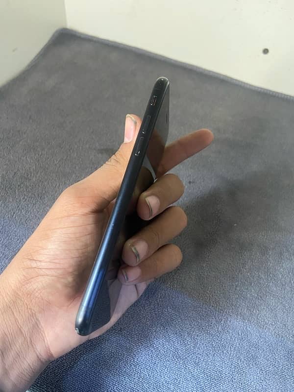 iPhone 7 32Gb Non PTA 5