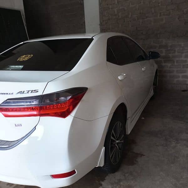 Toyota Corolla Altis 2019 1