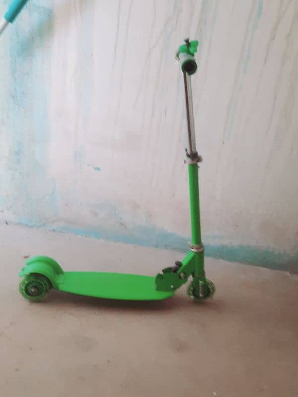 KID'S SCOOTY 1