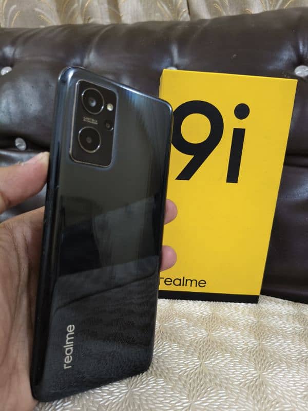 URGENTLY SALE MY REALME 9i (6GBGB+128GB) 10/9.5 CONDITION PTA APPROVE 1