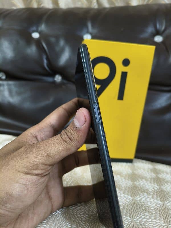 URGENTLY SALE MY REALME 9i (6GBGB+128GB) 10/9.5 CONDITION PTA APPROVE 3