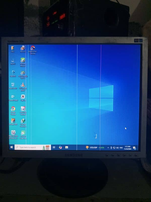 Samsung 17 inach LCD far sale urgent 1