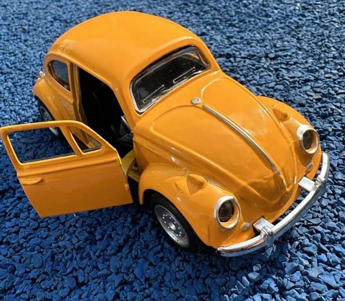 DIE CAST MODEL of Volkswagen Beetle. 0