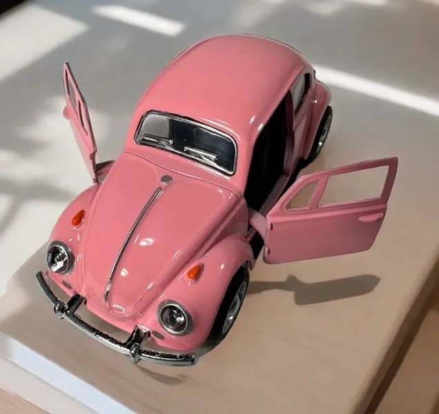 DIE CAST MODEL of Volkswagen Beetle. 4