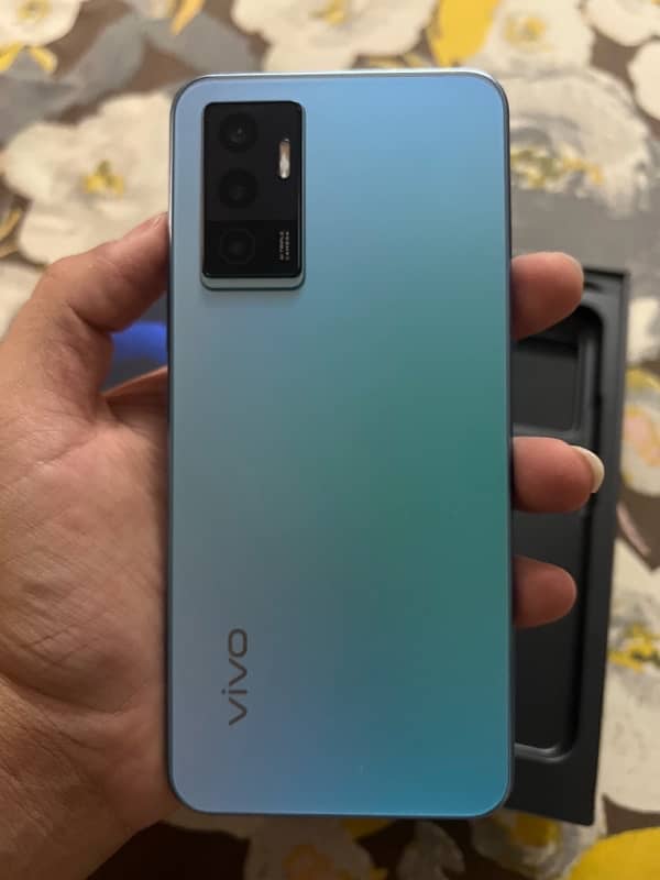 ViVo V23e 3