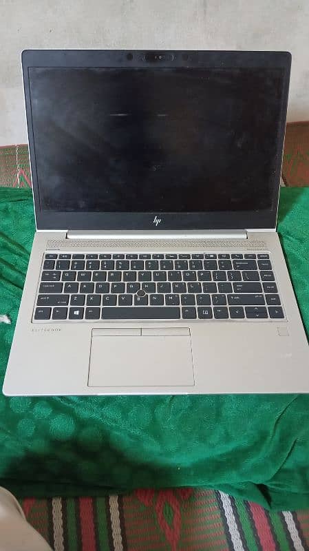 HP EliteBook 840 G5 4K 1