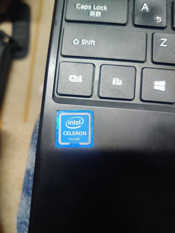 Celeron Laptop 3