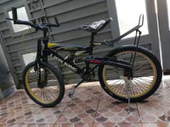 good condition 10/9  8to13 years can easily ride it