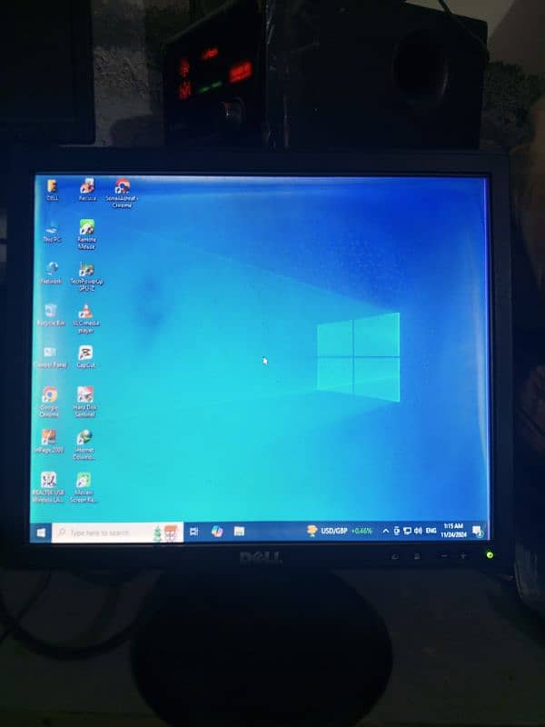 Dell 17 inach LCD far sale urgent 1